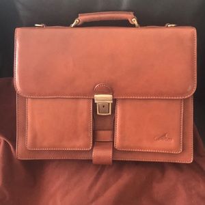 LIKE NEW. Stunning FIRENZE briefcase from Italy